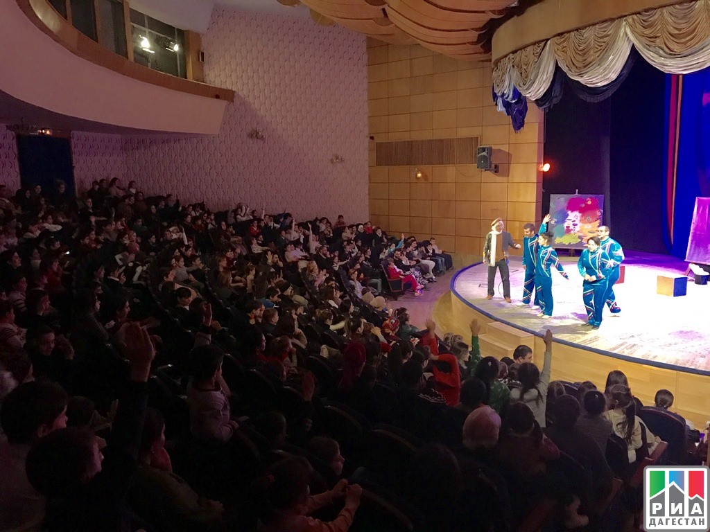 В рамках проекта «Культура детям Дагестана» организовали мюзикл в Русском театре